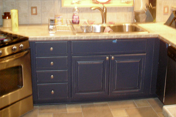 Distressed Kitchen Cabinets in Rochester NY, Buffalo NY, and Western NY | David's Woodworking Inc